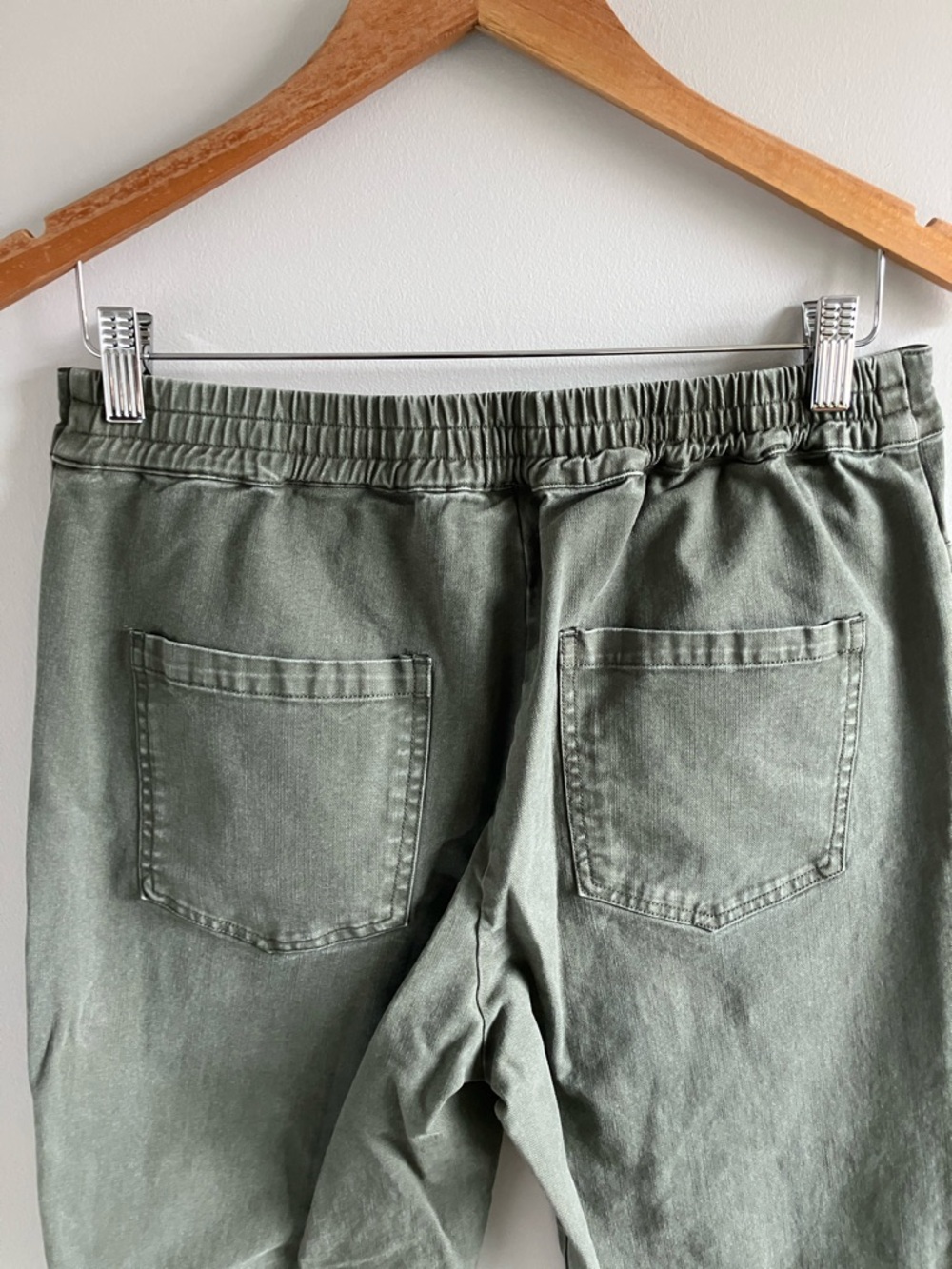 Young Fabulous & Broke Olive Green, Wide-Leg, high waisted Chinos - Picture 5 of 7